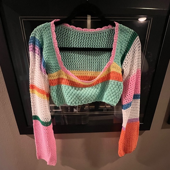 Sheila Simone Crochet Cropped Sweater - Picture 11 of 13